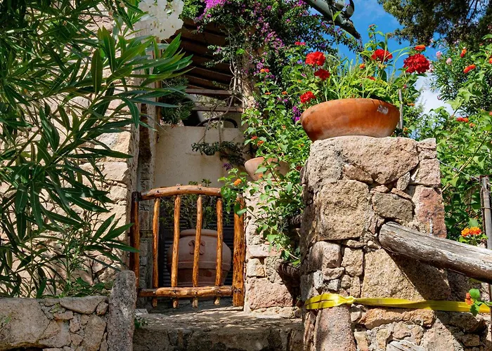 Villa Aquamarina, Nel Parco Con Piscina Privata E Privacy Assoluta Costa Paradiso